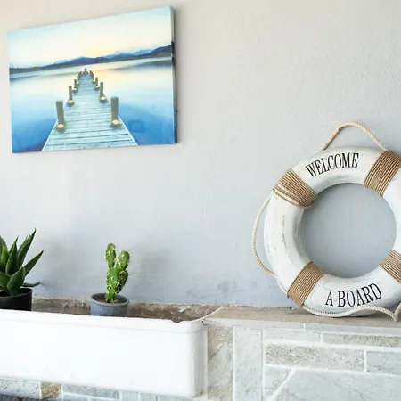 شقة The Beachfront Escape