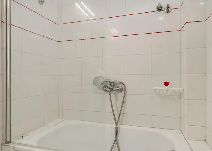 Apartament The Beachfront Escape